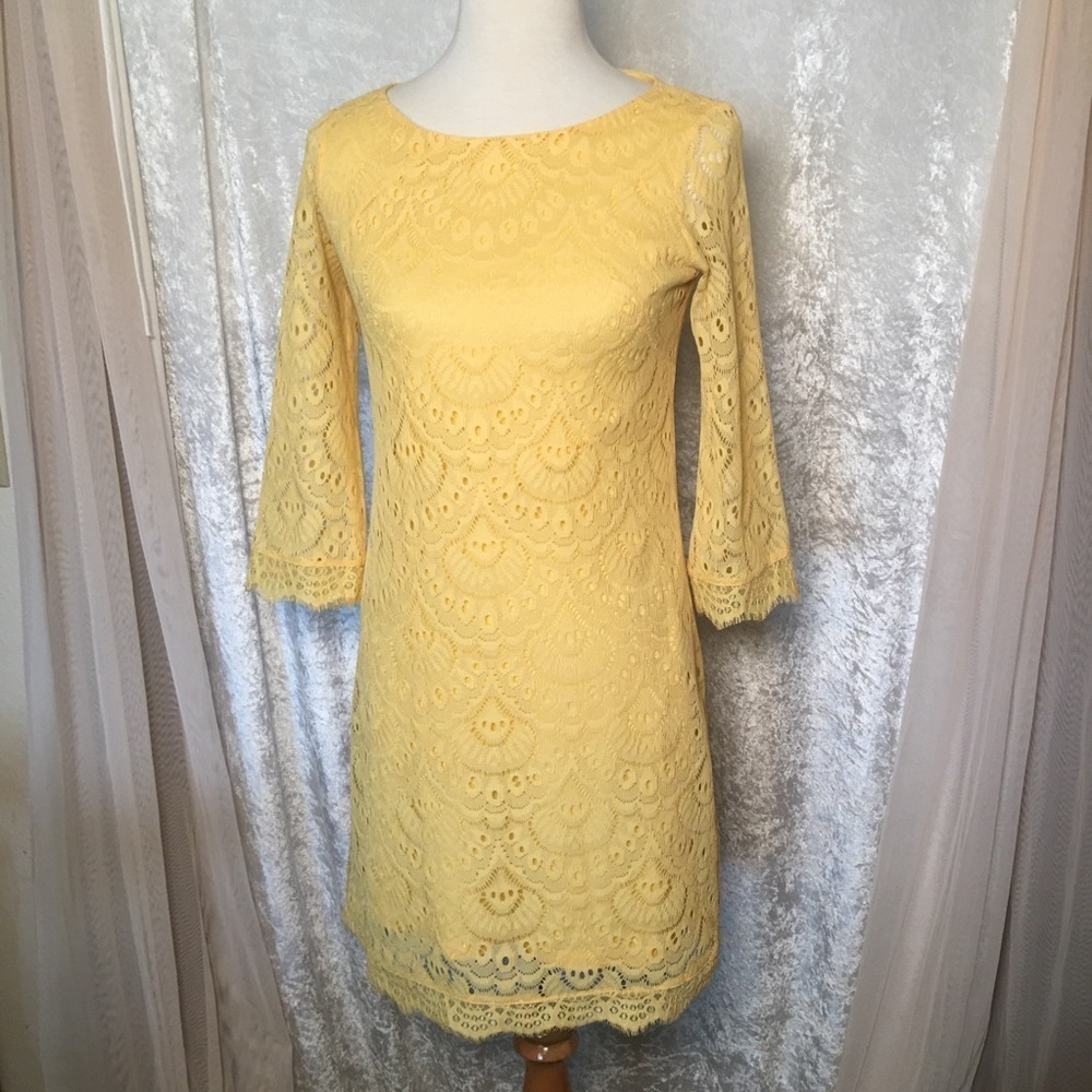 London Times Yellow Lace Dress lined three quarter sleeves Size 4